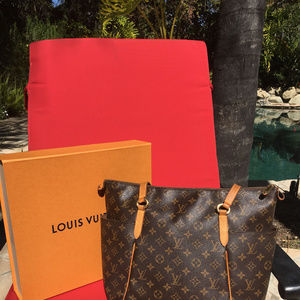 Authentic Louis Vuitton Totally